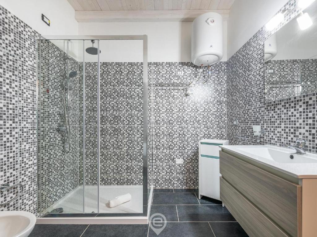 Floris Modern House Apartamento Gonnesa Exterior foto